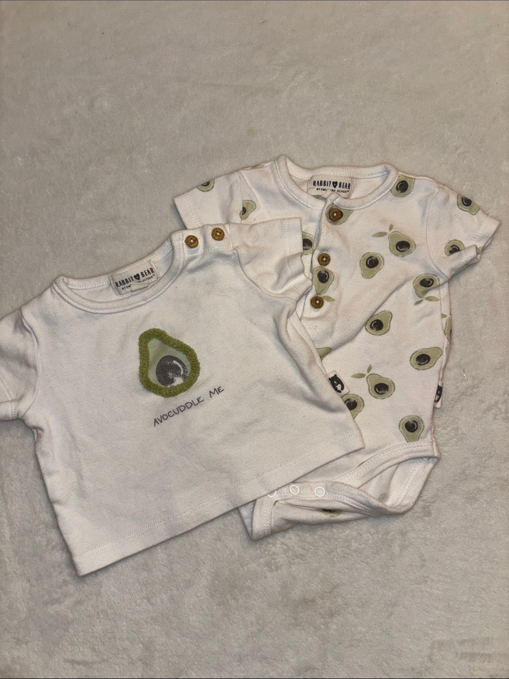 Rabbit + Bear White and Green Avocado Baby Tee & Bodysuit Set 100% organic cotto